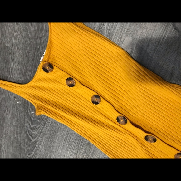 Mini dress - Picture 2 of 5